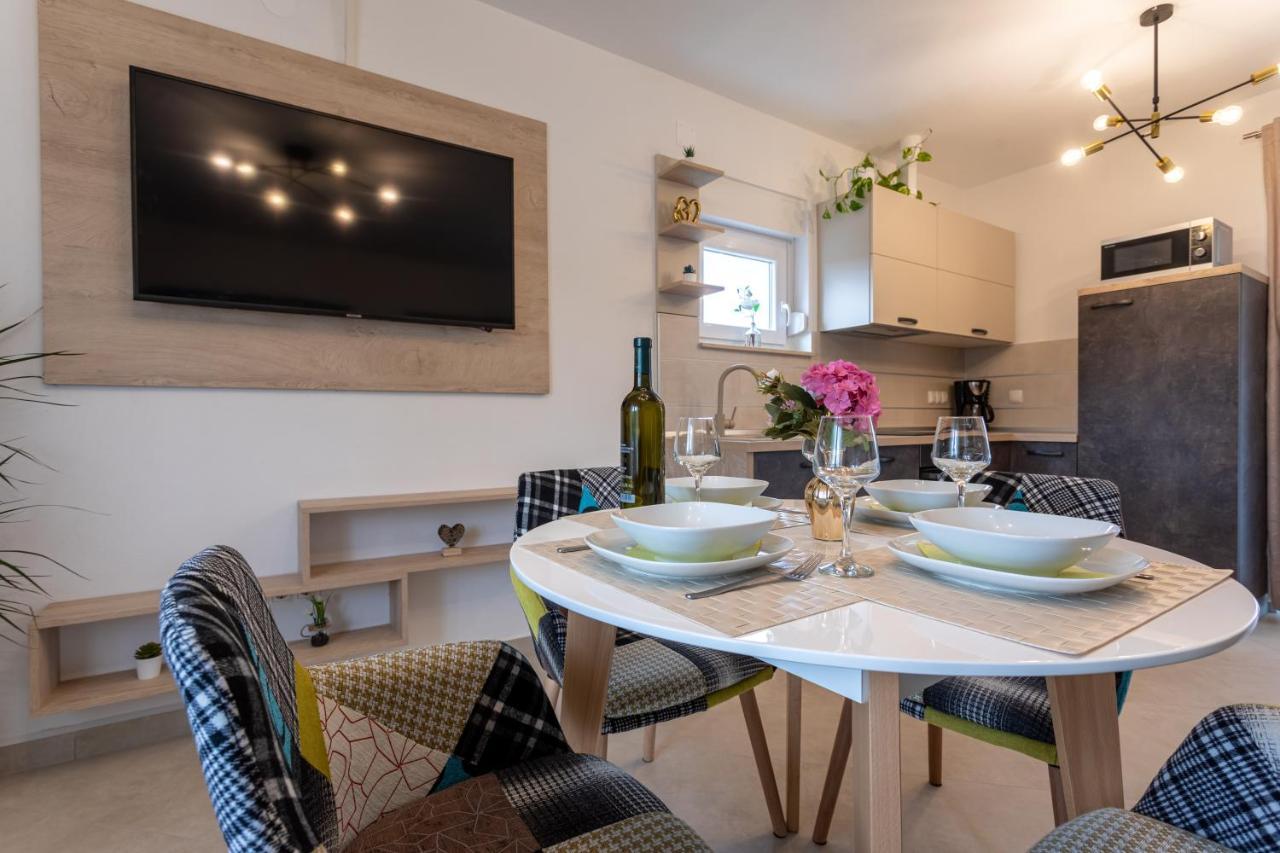 Apartment Ivan Sveti Ivan Dobrinjski Екстериор снимка