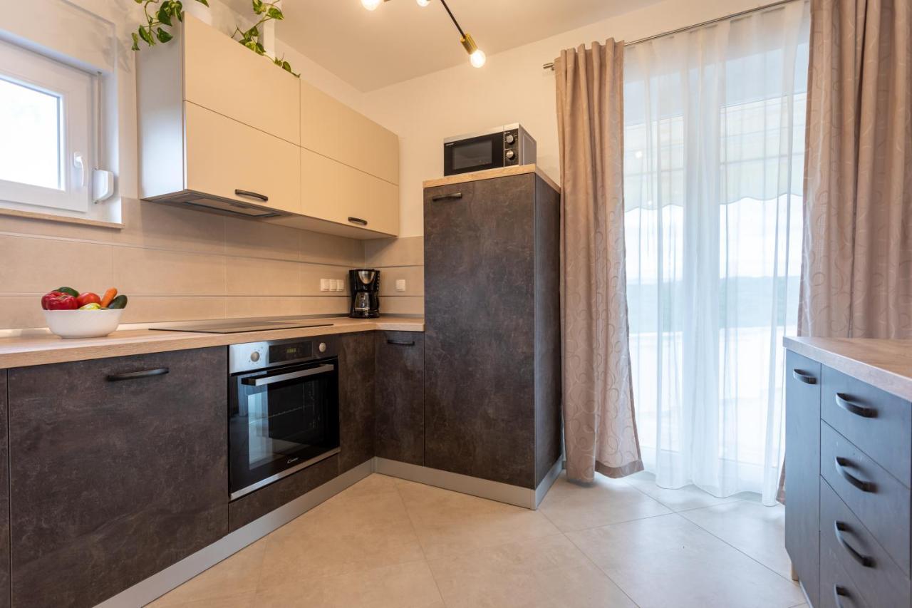 Apartment Ivan Sveti Ivan Dobrinjski Екстериор снимка