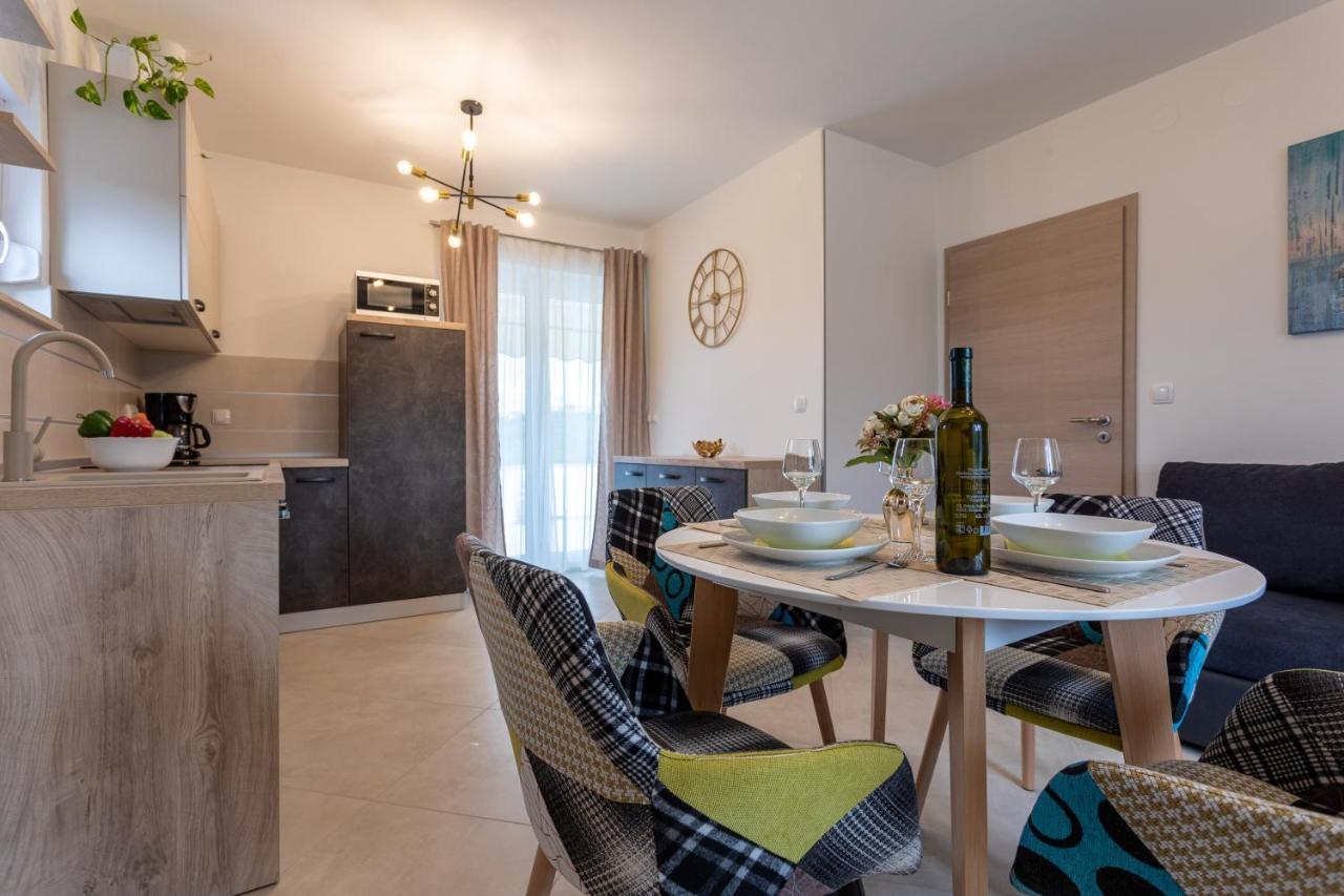 Apartment Ivan Sveti Ivan Dobrinjski Екстериор снимка