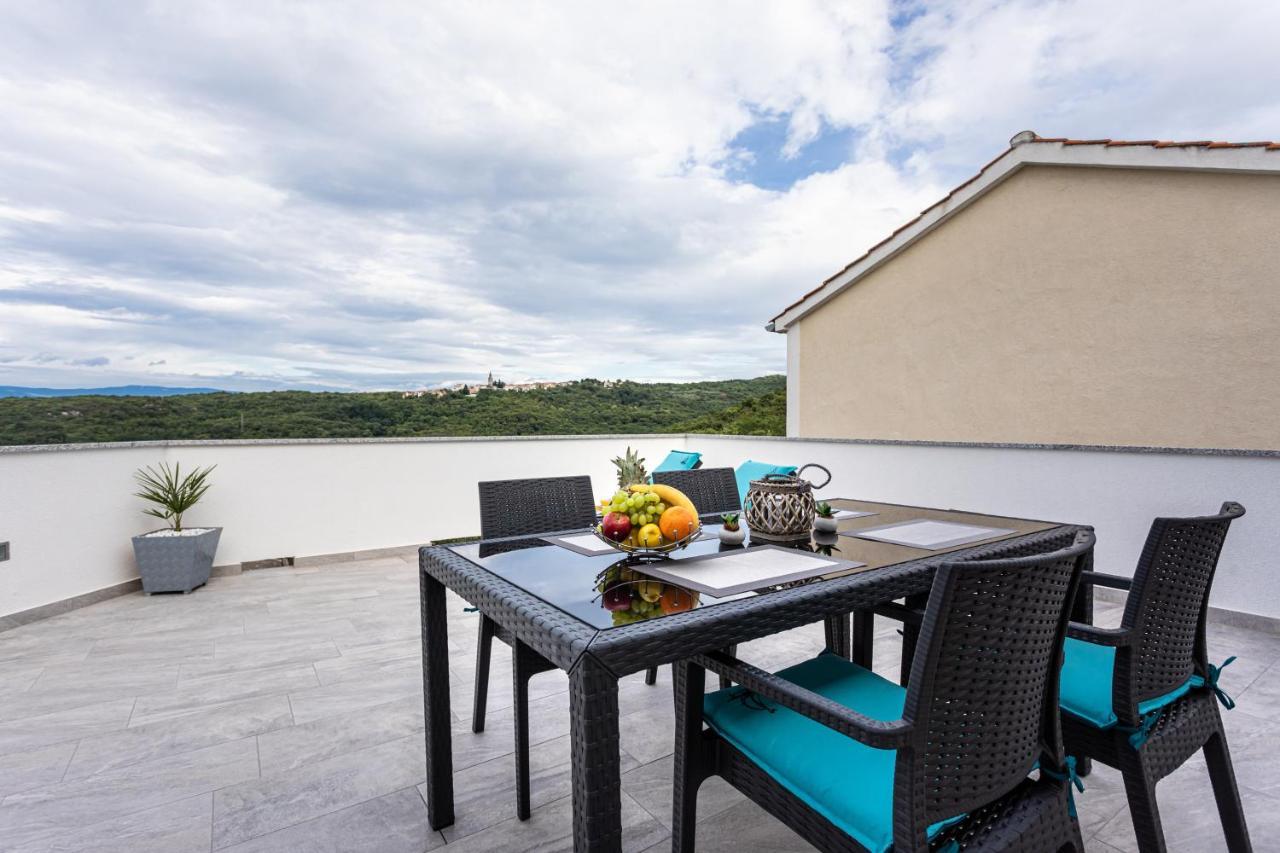 Apartment Ivan Sveti Ivan Dobrinjski Екстериор снимка