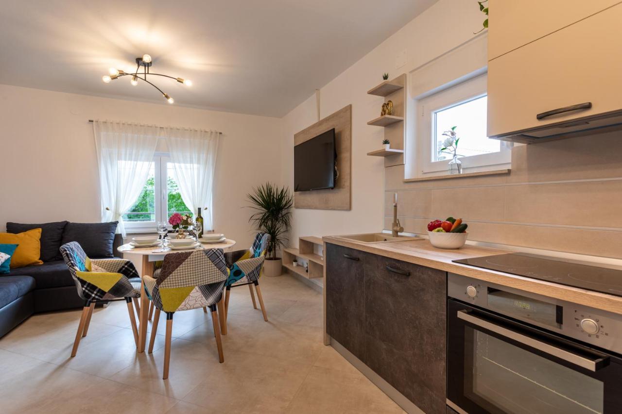 Apartment Ivan Sveti Ivan Dobrinjski Екстериор снимка