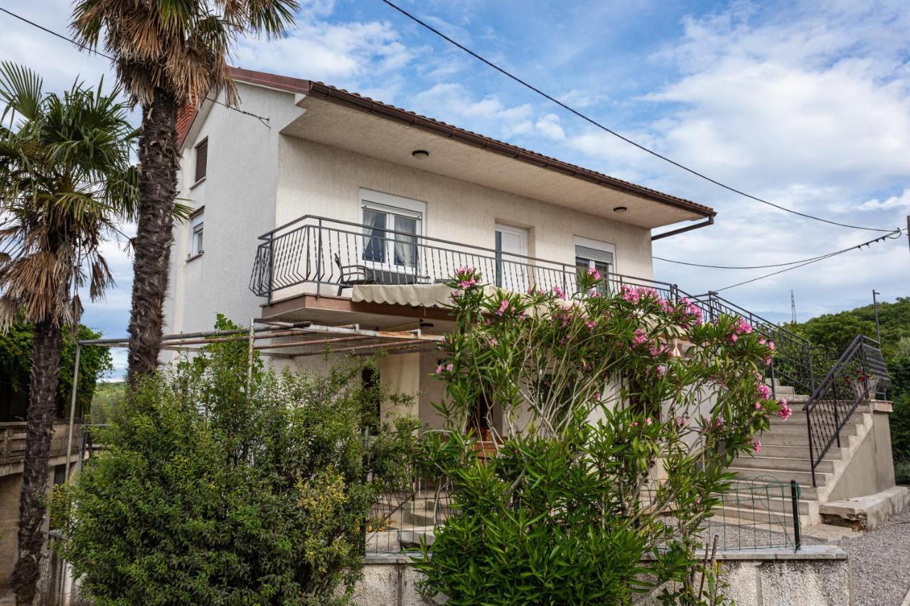 Apartment Ivan Sveti Ivan Dobrinjski Екстериор снимка