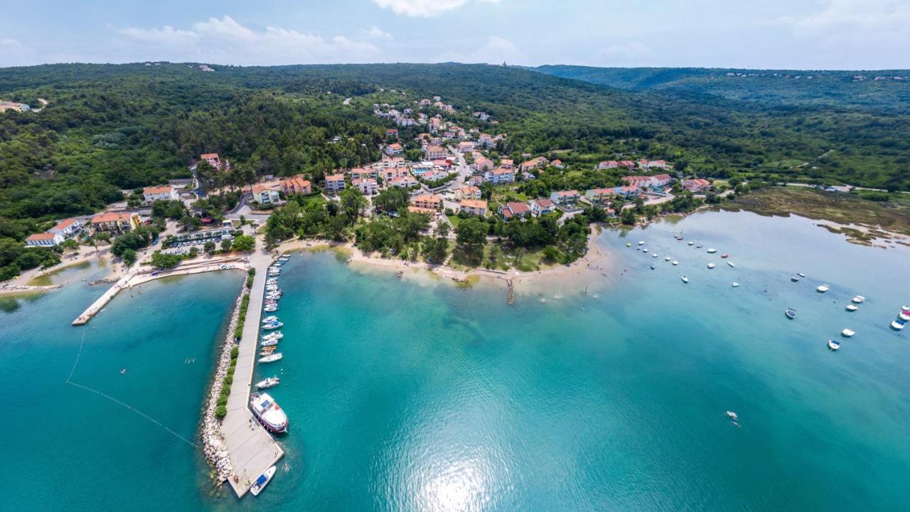 Apartment Ivan Sveti Ivan Dobrinjski Екстериор снимка